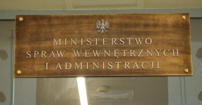 MSWiA: w niedzielę w RCB odprawa ze służbami w związku z możliwym intensywnym deszczem